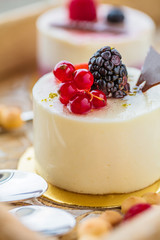 Sommerliche Kuchen mit frischen Beeren