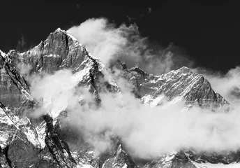 Papier Peint photo autocollant Lhotse Mount Lhotse with clouds on the top