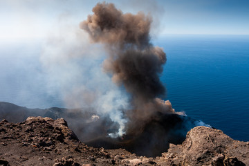 explosion of the Stromboli volcano (Strombolian activity), Aeolian Islands