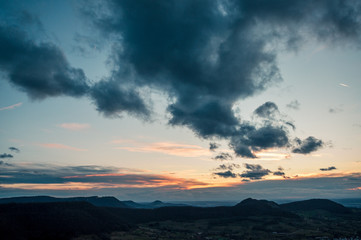 Fototapeta na wymiar Sonnenuntergang über Neuffen