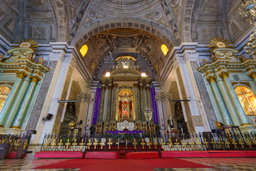 Fototapeta na wymiar Manila Wedding Cathedral 4