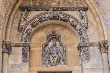 Obraz premium Architectural fragments of Reims Notre-Dame cathedral: North side. Notre-Dame de Reims Cathedral (Our Lady of Reims, 1275) is Roman Catholic Church in Reims. Champagne-ardenne, France.