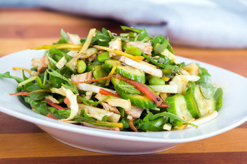 oriental chicken fresh salad bowl