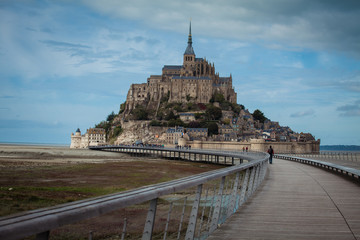 Fototapeta na wymiar Panoramic view of famous Le Mont Saint-Michel island, France.