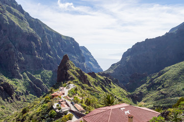 Fototapeta na wymiar View of the mountains and the village of Masca in the northwest of 'island of Tenerife