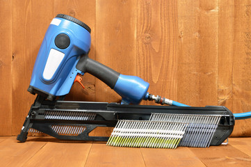 pneumatic nail gun
