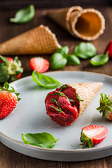Strawberry sorbet spiced with fresh basil 