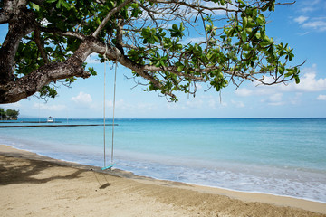 
Karibisches Meer und der Strand auf Jamaika