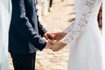 hold hands, wedding ceremony