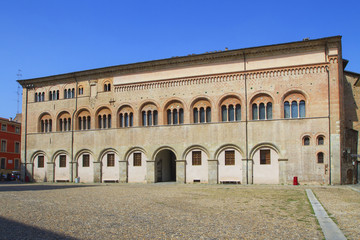 Fototapeta na wymiar Parma, Palazzo Vescovile, Emilia Romagna, Italia