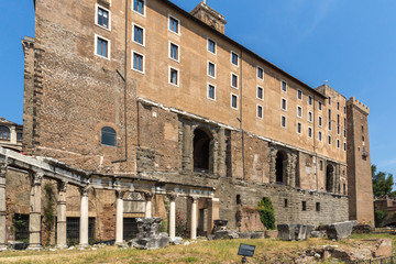 Fototapeta premium Panoramic view of Roman Forum and Capitoline Hill in city of Rome, Italy