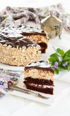 chocolate cake with Dacquoise layer