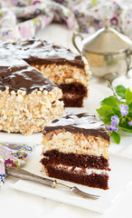 chocolate cake with Dacquoise layer