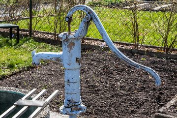 Schrebergarten Wasserpumpe