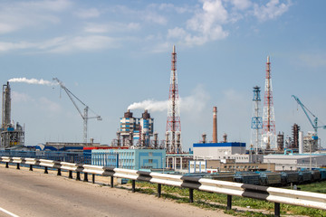 Obraz premium View of chemical plant in Novomoskovsk, Russia 