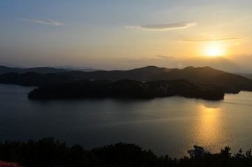 Fototapeta na wymiar Sunset in Jinyang Lake, South Korea