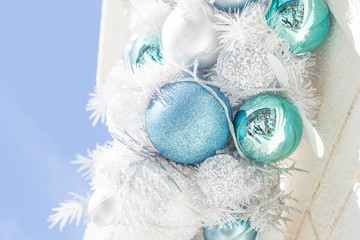 Fototapeta na wymiar Christmas tree decorated with balls