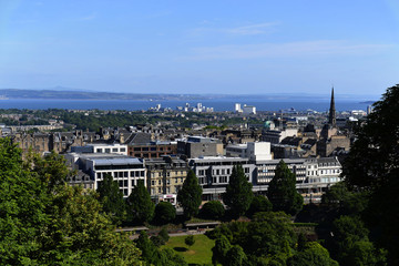 Fototapeta na wymiar Aussicht auf Edinburgh vom Edinburgh Castle, Edinburgh, Schottland, Großbritannien, Europa