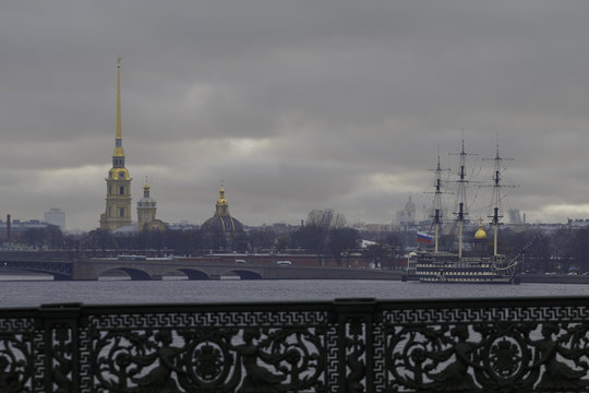 View of the Neva River in Sankt-Peterburg