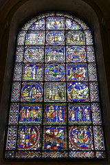 Farbiges Kirchenfenster, Kathedrale von Canterbury, Canterbury, Kent, England, Großbritannien,...