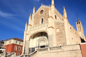 Fototapeta na wymiar Madrid gothic architecture