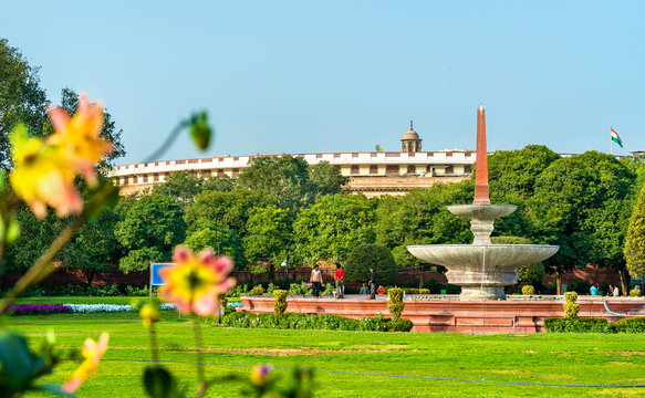 Fountain in front of the Sansad Bhawan, the Parliament House of India. New Delhi