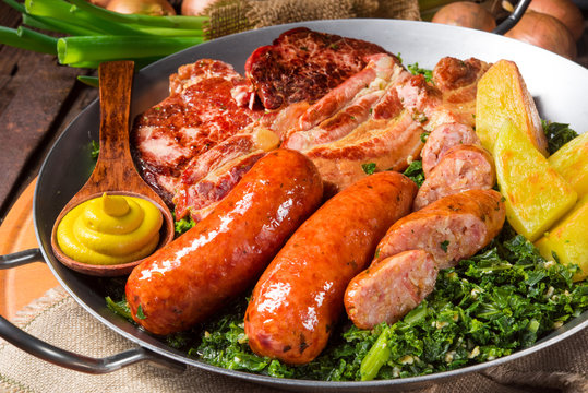 Norddeutscher Gr&uuml;nkohl mit allem drum und dran