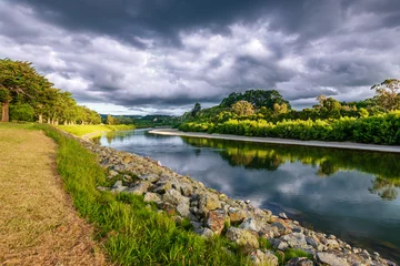 Fototapete Rund Am Ufer des Flusses Manawatu © CeeVision