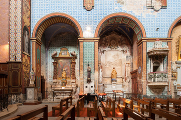Fototapeta na wymiar Kirche Saint-Firmin in Gordes