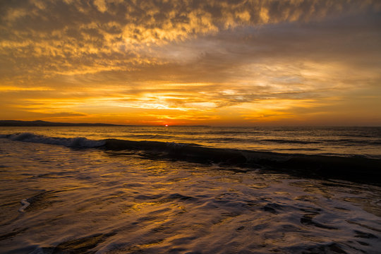 Wudersch&ouml;ne Sonnenuntergang in Mui NE. Vietnam.