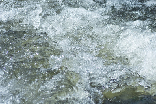 Wasser - Naturwunder. Sprudel © medwedja