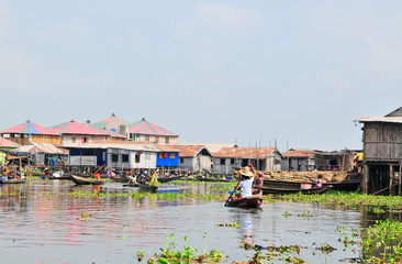 Fototapeta na wymiar Lake village Ganvie on Lake Nokoué near Cotonou, Benin 