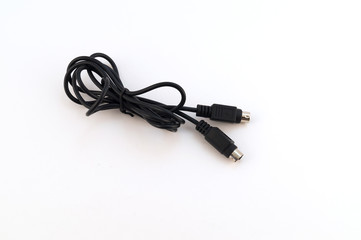 A black-tied thin wire for connecting computer devices with round contacts of analog type.