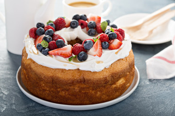 Angel food cake with cream and berries