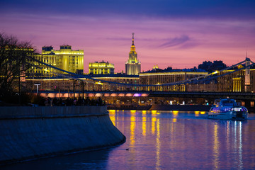Fototapeta na wymiar Moscow, Russia - April, 08, 2018: embankment of Moscow river in the evening