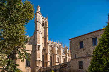Fototapeta na wymiar Kathedrale Saint-Just in Narbonne