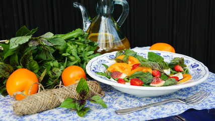 fresh salad with figs and olive oil