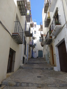 Peñíscola, localidad de la Comunidad Valenciana, España, situado en la costa norte de la provincia de Castellón, en la comarca del Bajo Maestrazgo