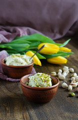 pistachio ice cream homemade