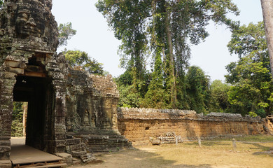 Fototapeta premium face of buddha