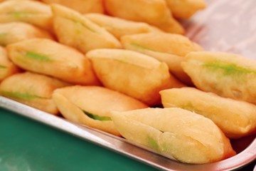 Deep-fried dough stick