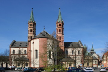 Der Würzburger Dom. Rückseite