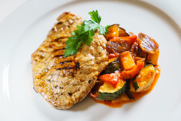 steak with roasted vegetables