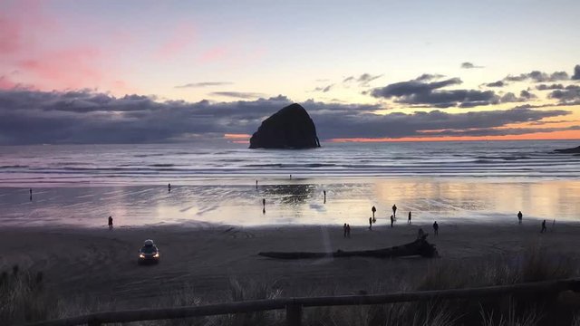 Oregon Coast sunset time lapse at haystack Rock