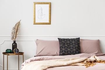 Bed with pink bedding