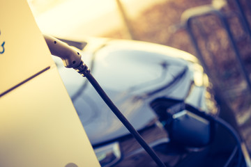 Car Sharing / Elektroauto an Ladestation