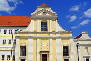 Fototapeta na wymiar Dominikanerkirche St. Blasius in LANDSHUT ( Bayern )