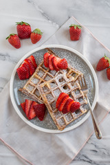 Waffeln mit Erdbeeren 