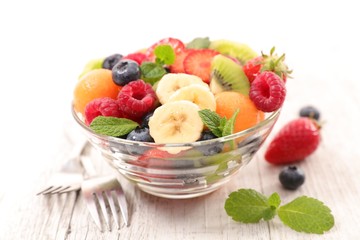 bowl of fruit salad
