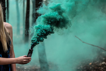 Green Smoke grenade